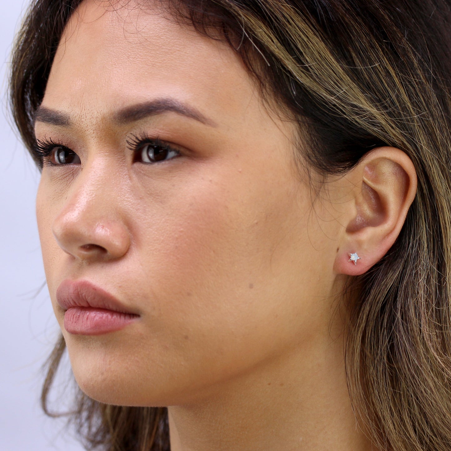 Sterlingsilber & Weiß Opal Imitat Stern Ohrstecker