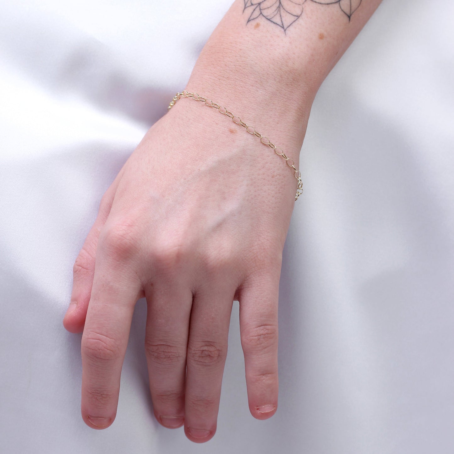 9 Karat Gold 2,65mm Oval Belcher Anhänger Armband 18cm