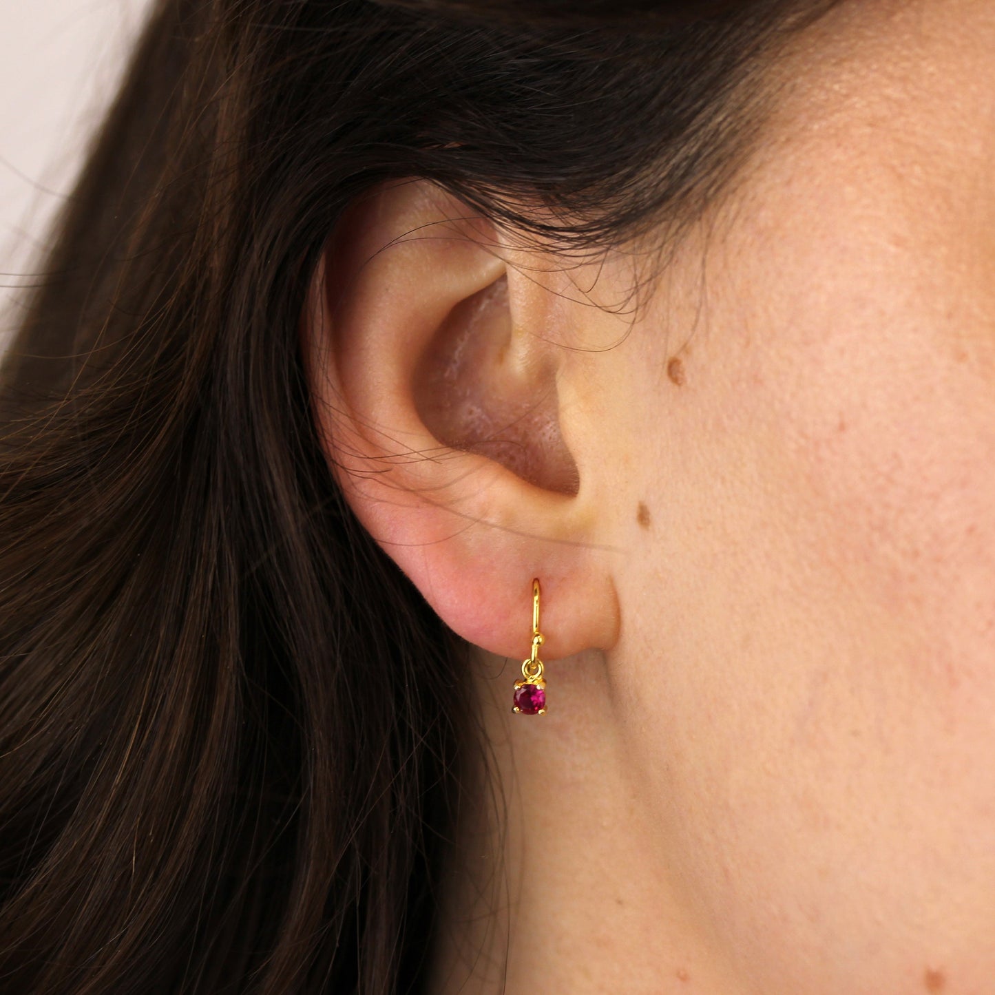 Vergoldet Sterlingsilber Rubin CZ Juli Ohrhänger