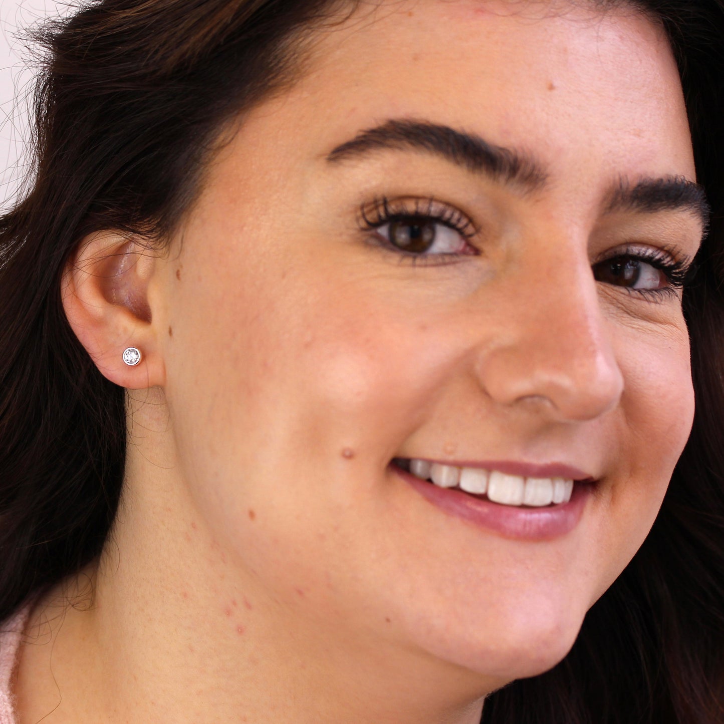 Sterlingsilber Klar CZ April Überschliff 4mm Ohrstecker