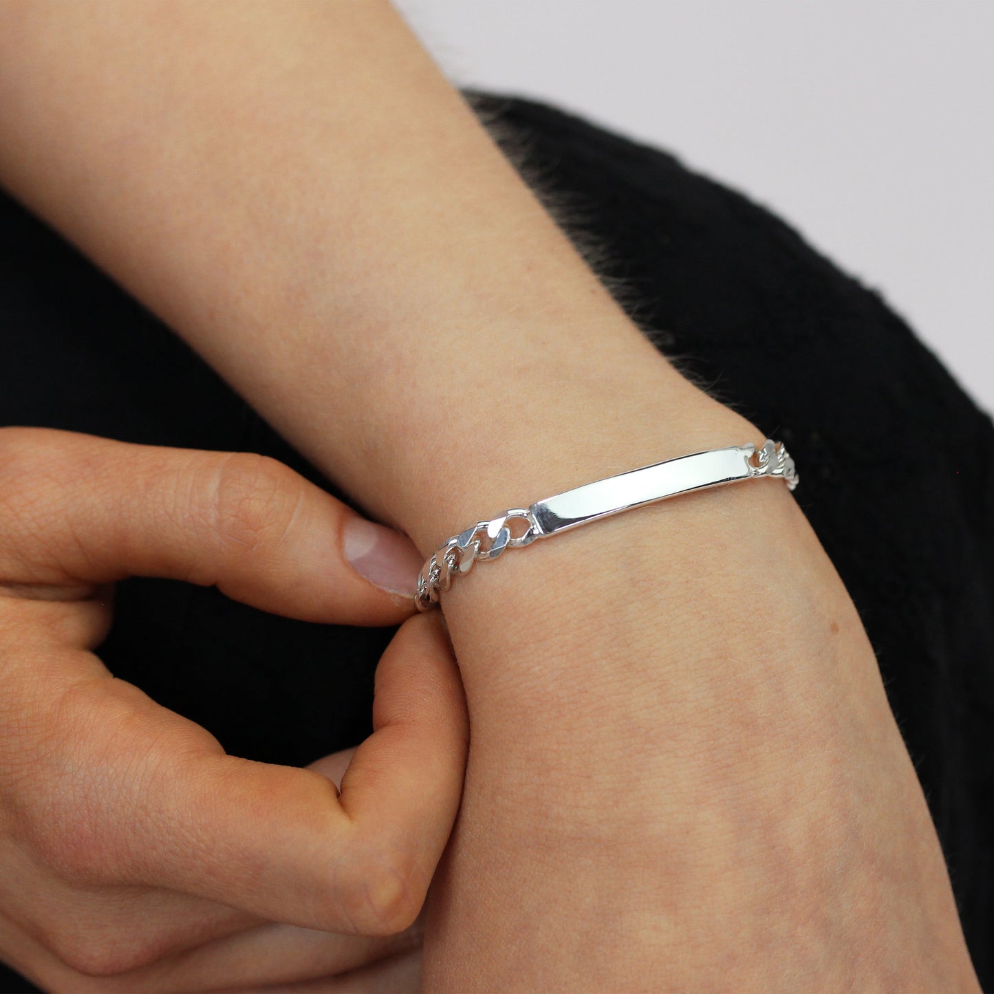 Gravierbares Armband aus Sterlingsilber mit Kettengliedern 17,8–21,6 cm