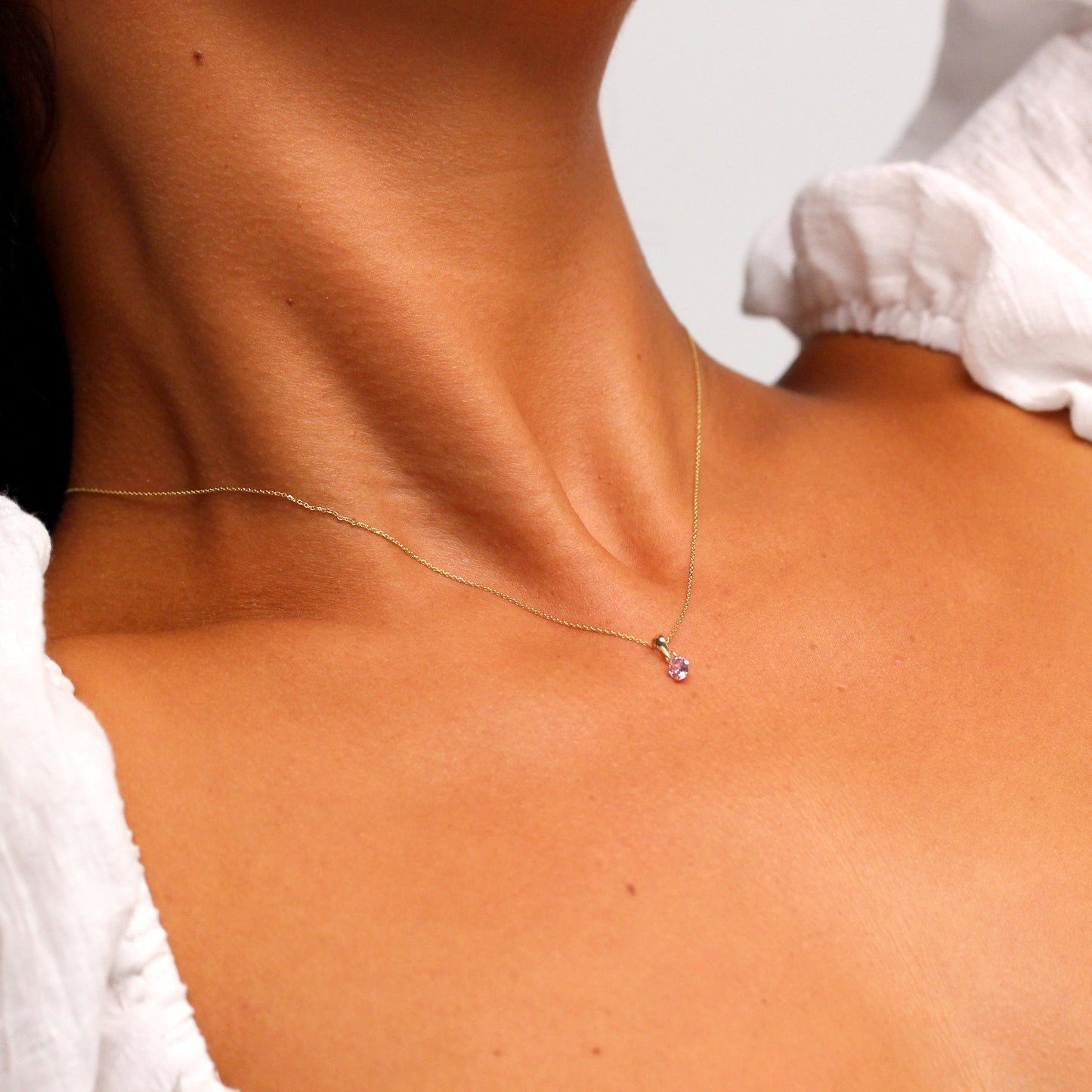 Halskette aus 9 Karat Gold mit 5 mm runden Krallen-Turmalin CZ, 16-20 Zoll