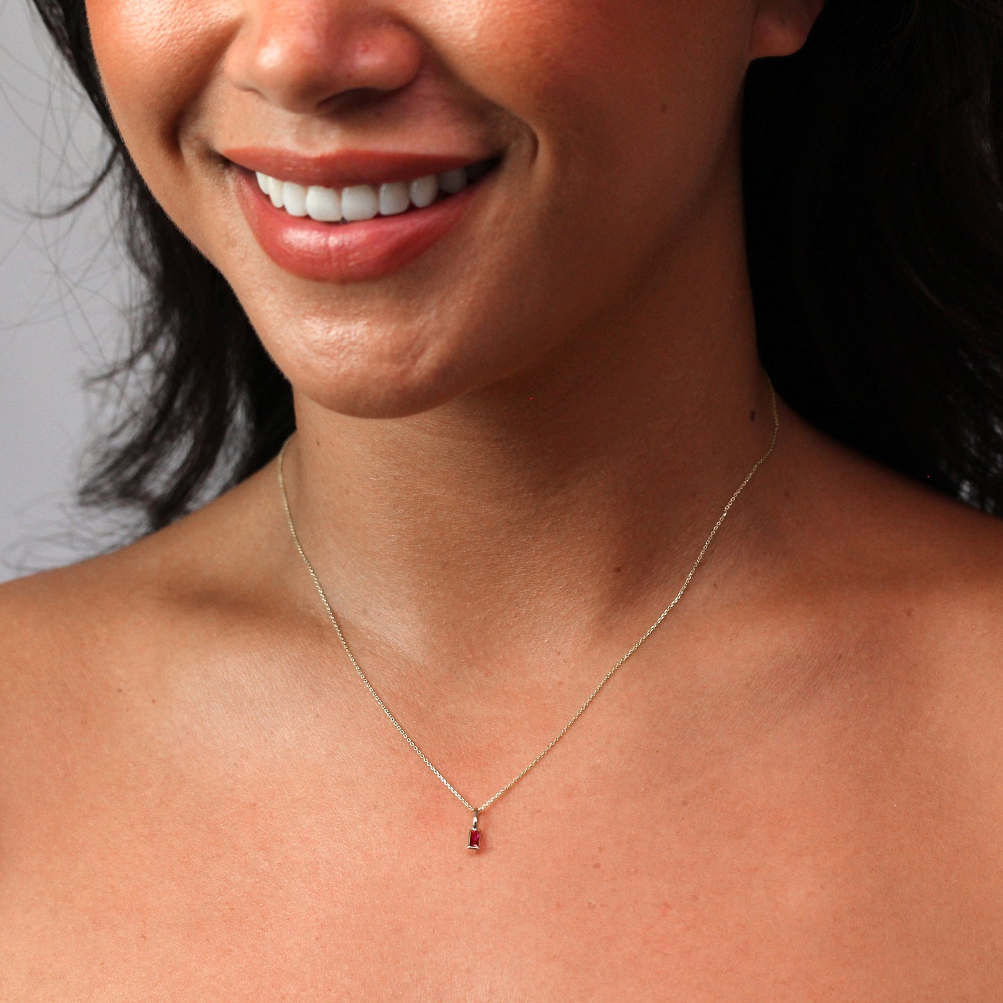 9-karätige Goldkette mit Baguette-Rubin-CZ 16–20 Zoll