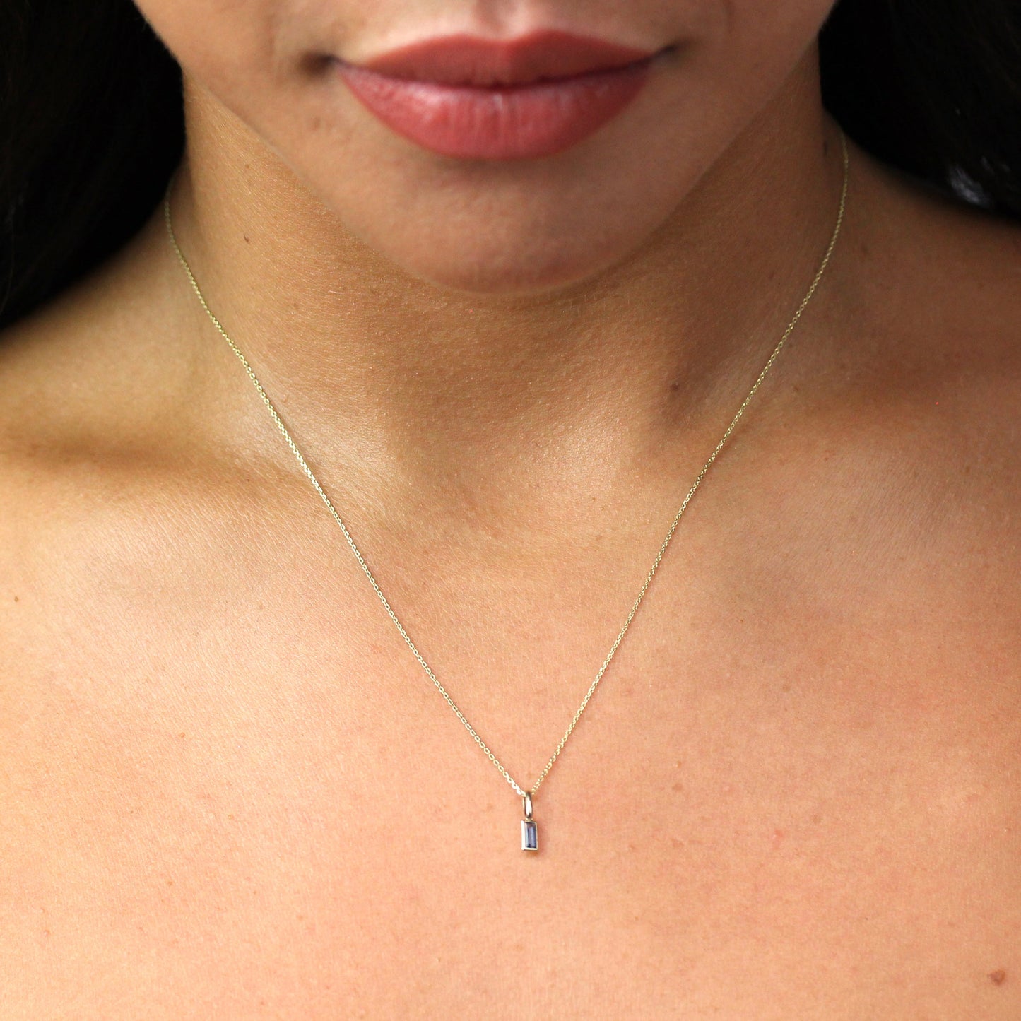 Halskette aus 9 Karat Gold mit Baguette-Tansanit und CZ, 16–20 Zoll