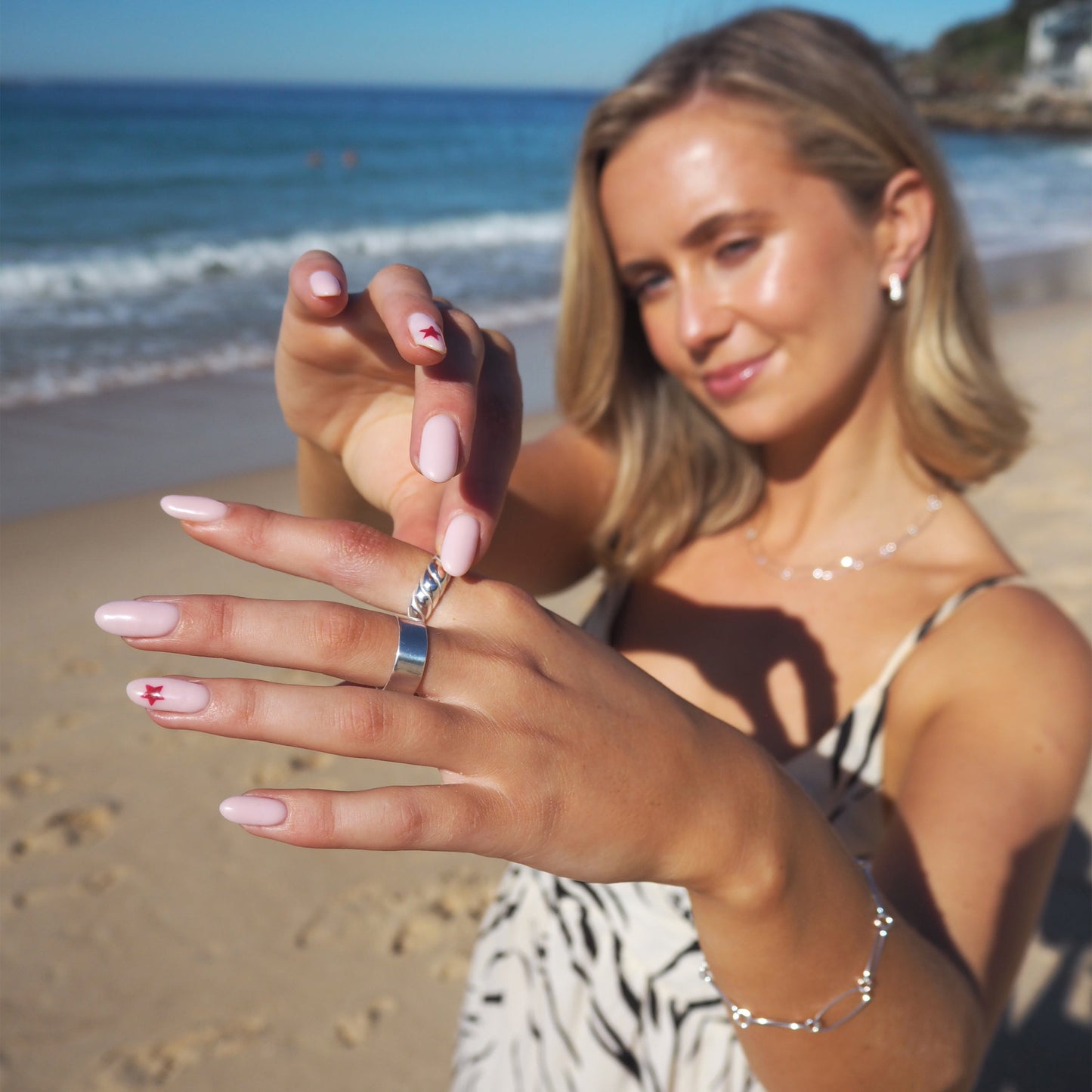 Verstellbarer Ring aus Sterlingsilber mit gedrehter Kordel