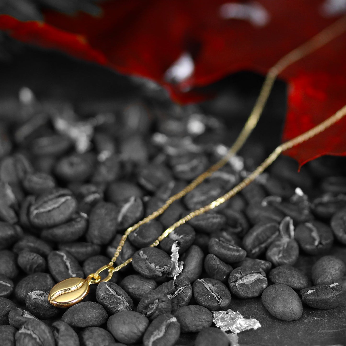 Halskette mit Kaffeebohne aus 9 Karat Gold – 16–20 Zoll