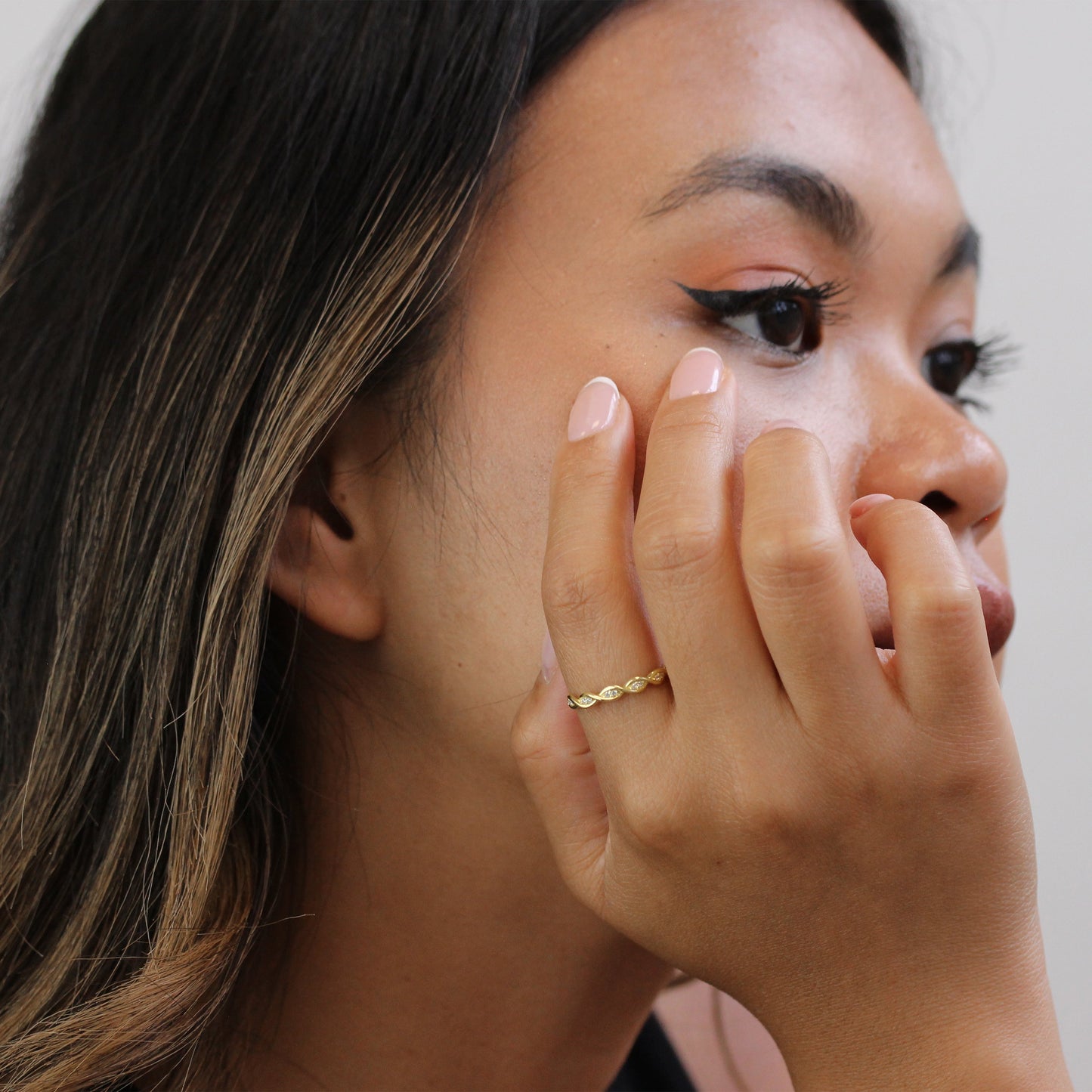 9 Karat Gold & klarer CZ-Kristall Gewebter Ring Größe I - U