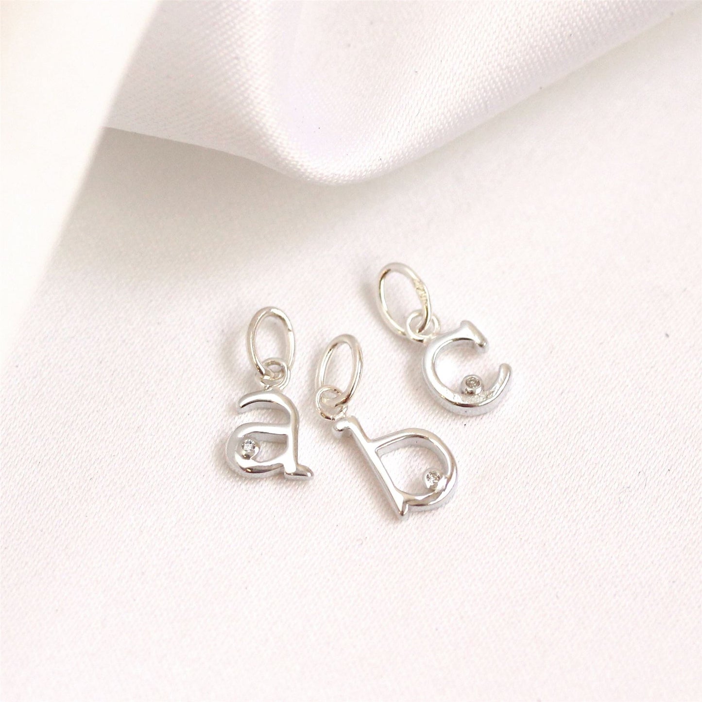 Sterling Silber Halskette mit Diamanten und Initialen