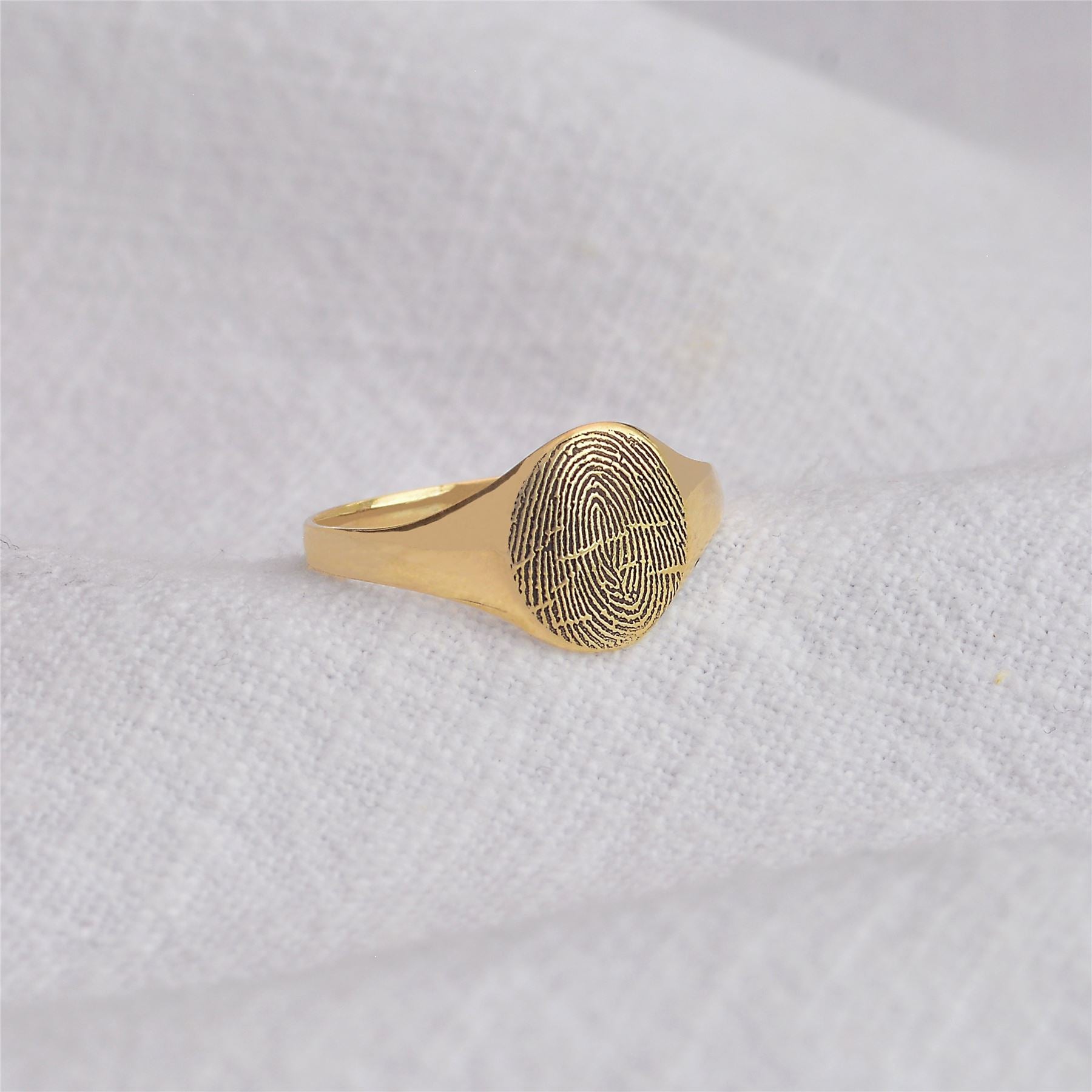 Personalisierter Siegelring aus 9 Karat Gold mit Fingerabdruck