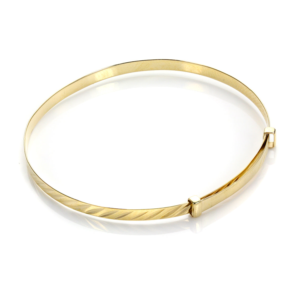 Säugling Armreif aus 9 Karat Gelbgold mit Diamantschliff