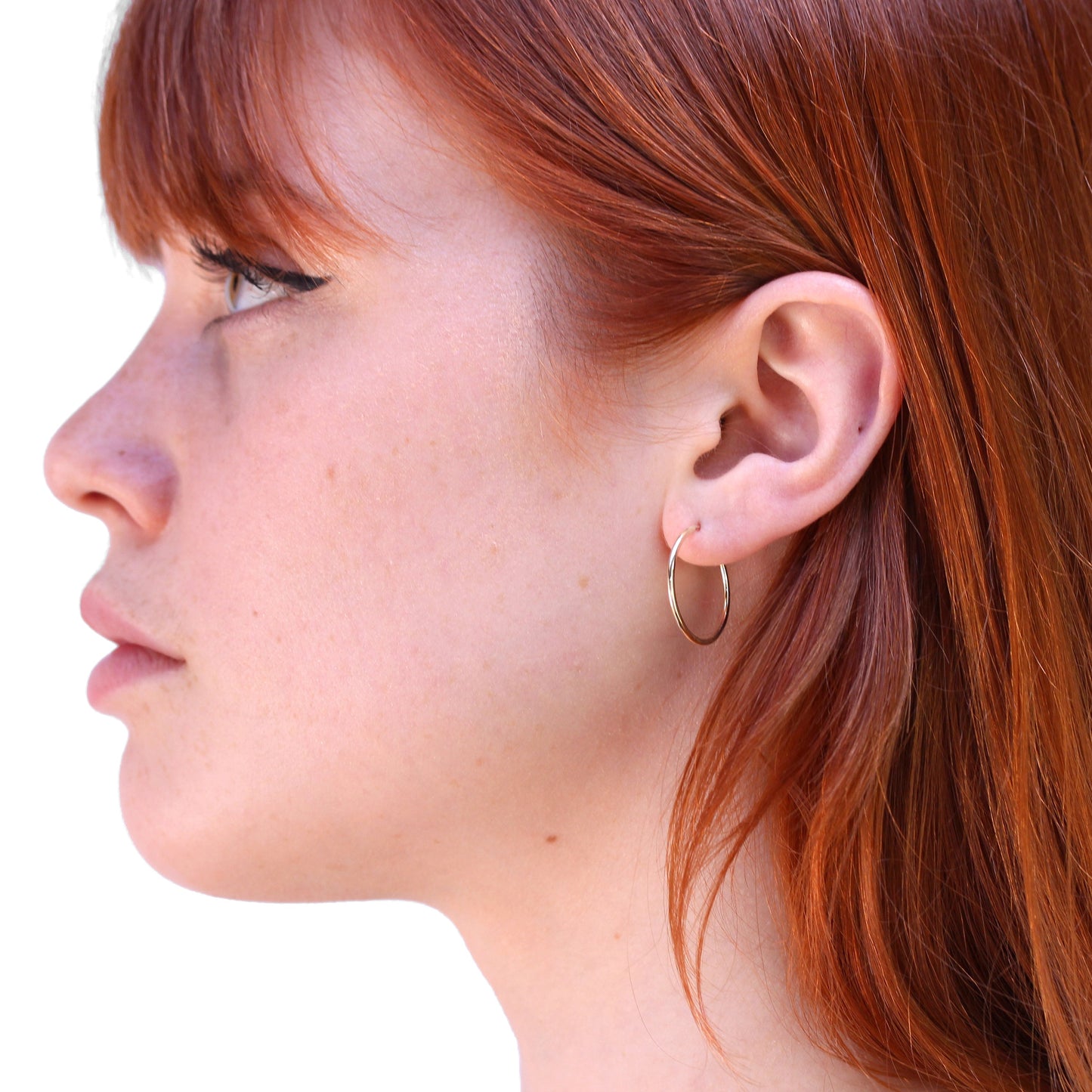 9 Karat Gold schlichte mittelgroße 20 mm Creolen