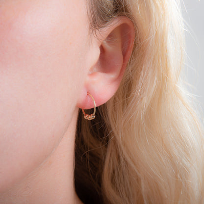 9 Karat Gelbgold 14mm Creolen Ohrringe mit Anhängern