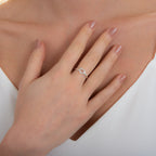 Verstellbarer Ring aus Sterlingsilber mit offenem Herz und klarem Zirkonia