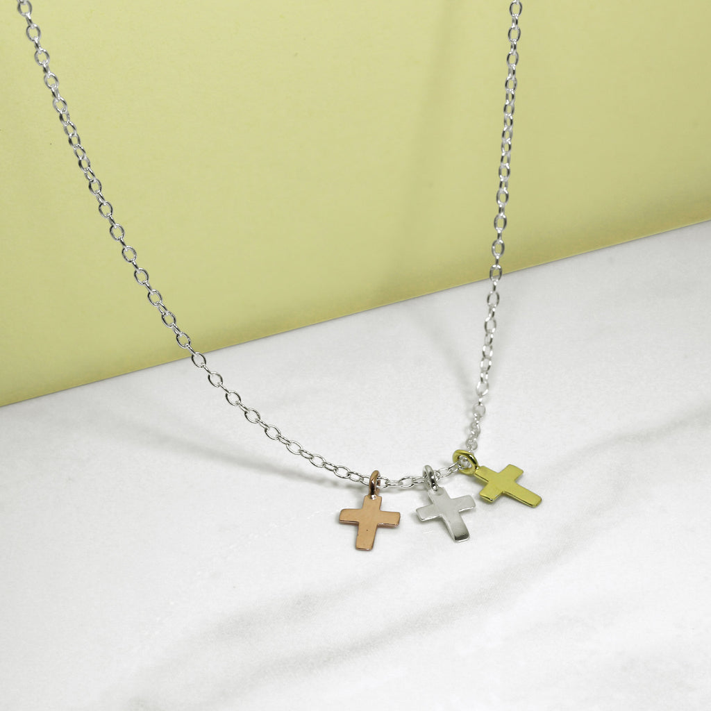 Sterlingsilber Mischgold getaucht Dreifach Kreuz Halskette