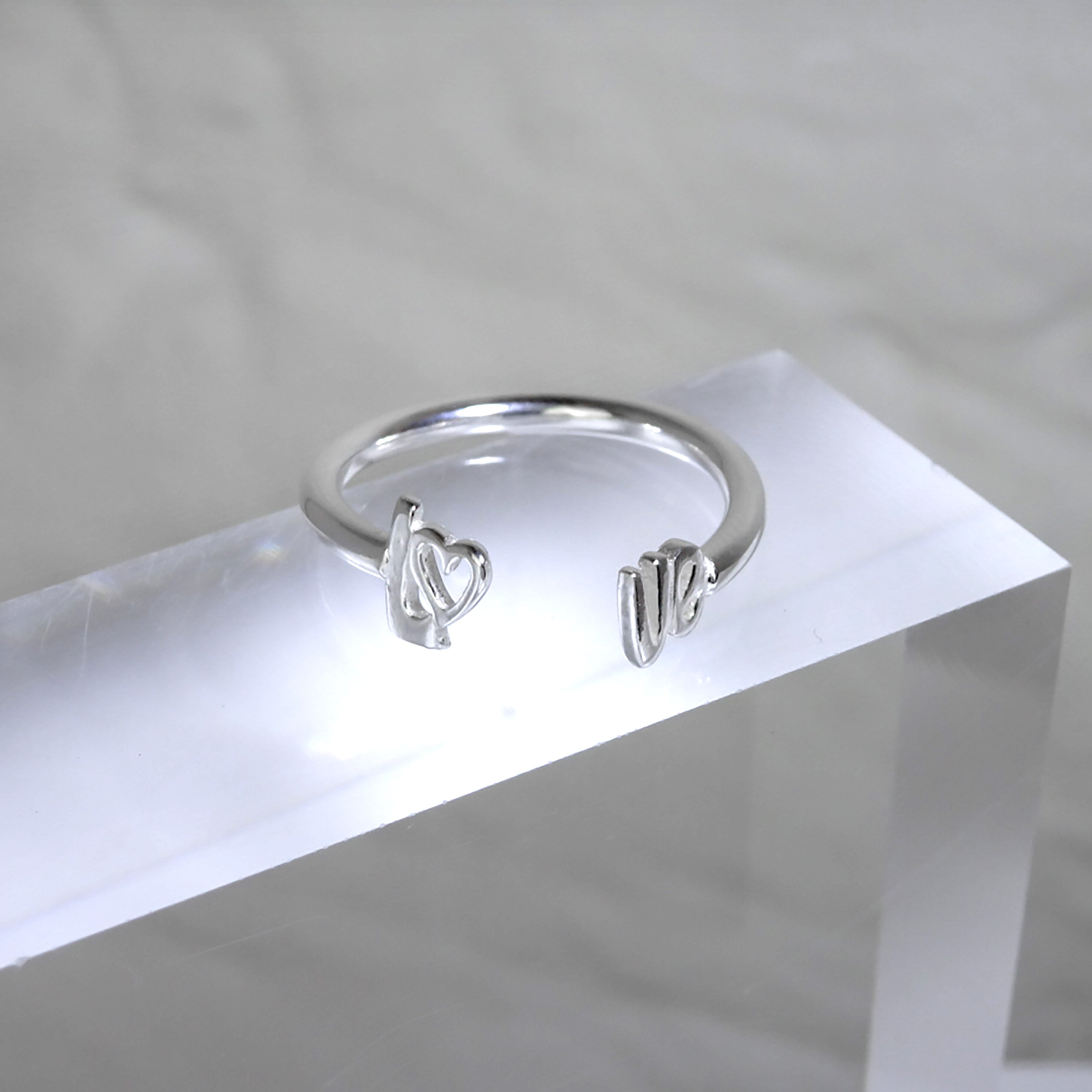 Sterlingsilber LOVE Offen Ring Größenverstellbar