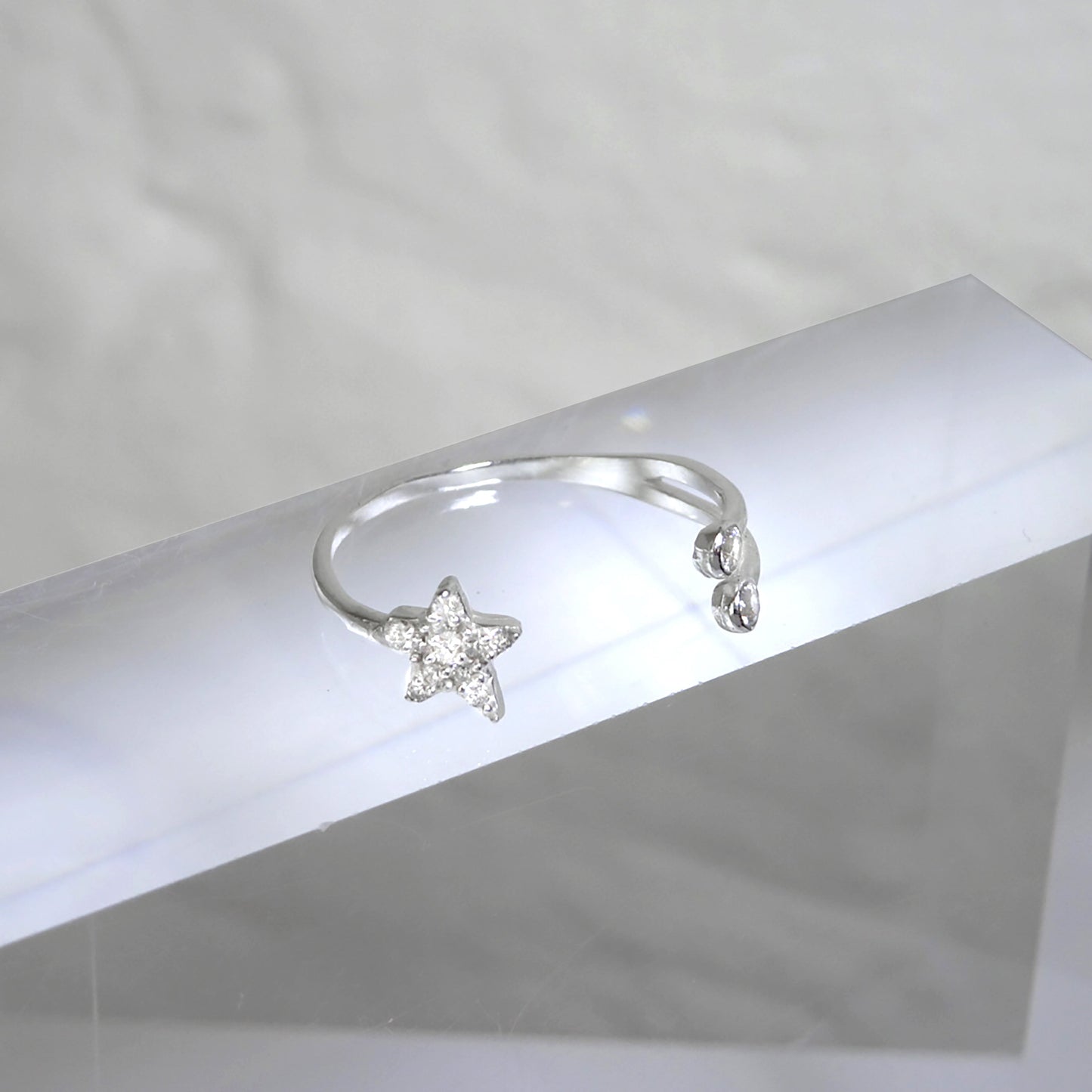 Sterlingsilber Klar CZ Kristall Stern Offen Ring Größenverstellbar