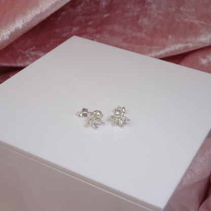 Sterlingsilber CZ Kristall Blume & Süßwasserperle Ohrringe