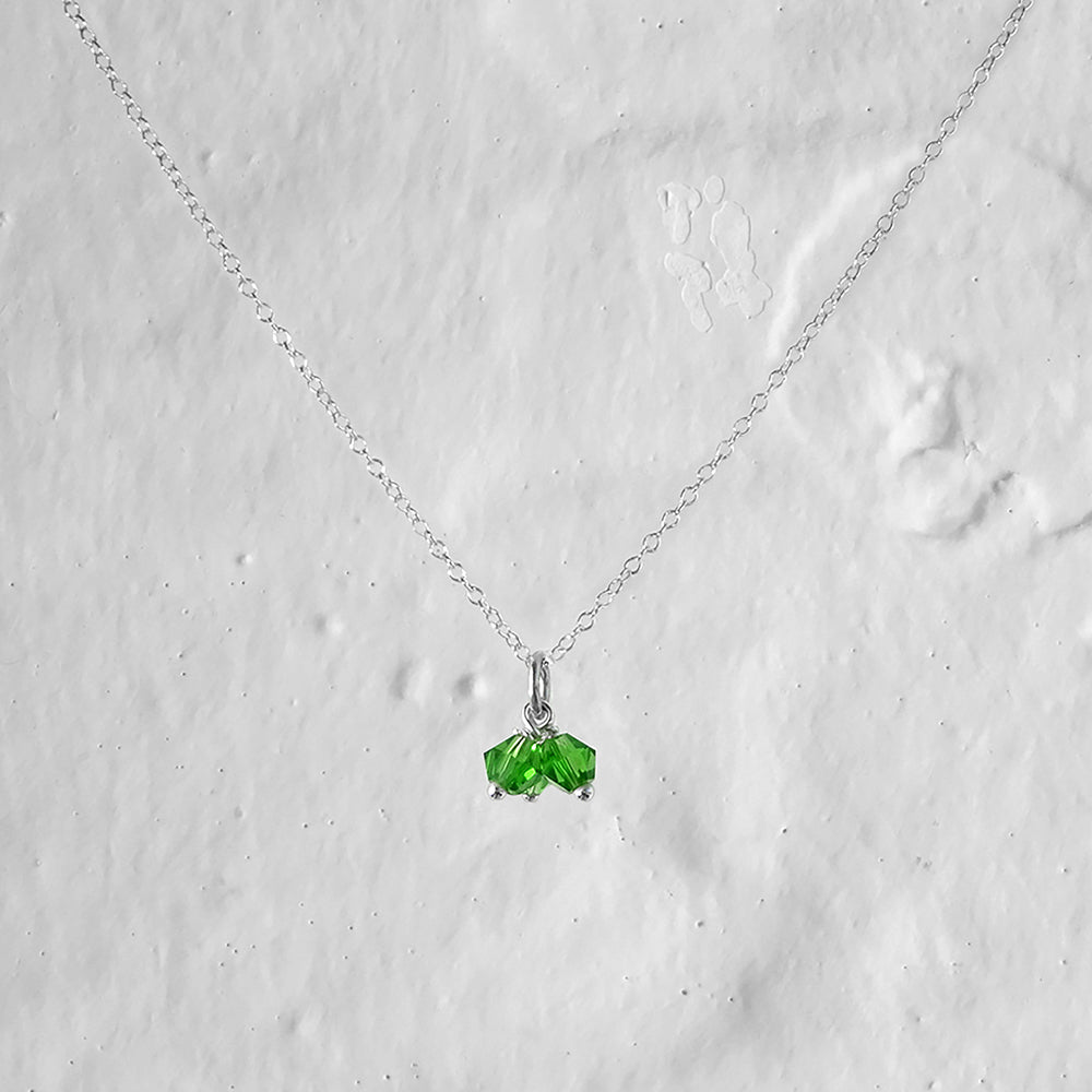 Dreifache Sterlingsilber Grüne CZ Perlen Halskette 14–22 Zoll