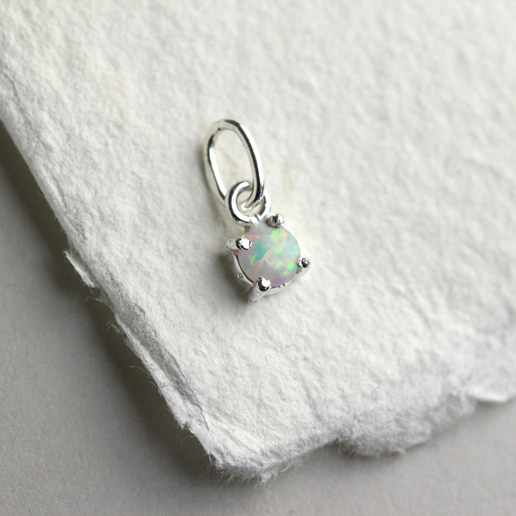 Sterlingsilber Opal Oktober Geburtsstein Martinikralle Fassung Anhänger