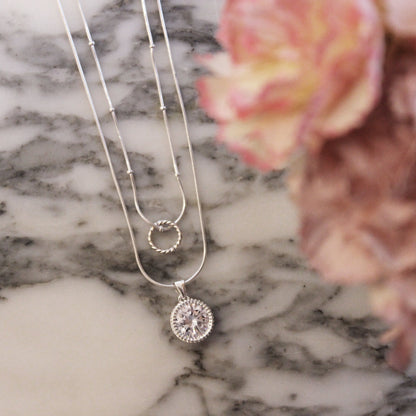 Sterlingsilber CZ Kristall Überlagert & Gedreht Ring Halskette