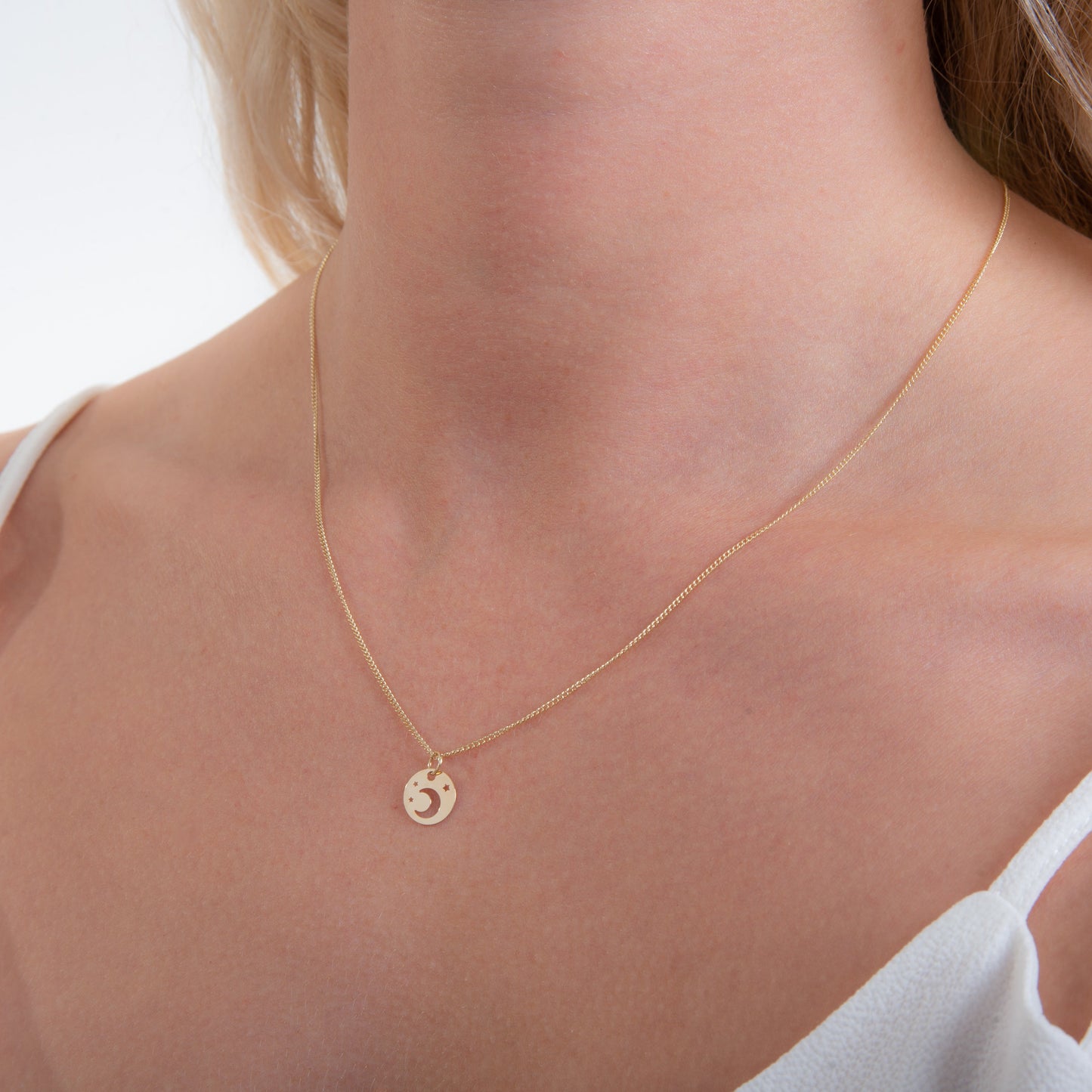 9-karätige Gold-Halskette mit Mond und Stern – 16–18 Zoll