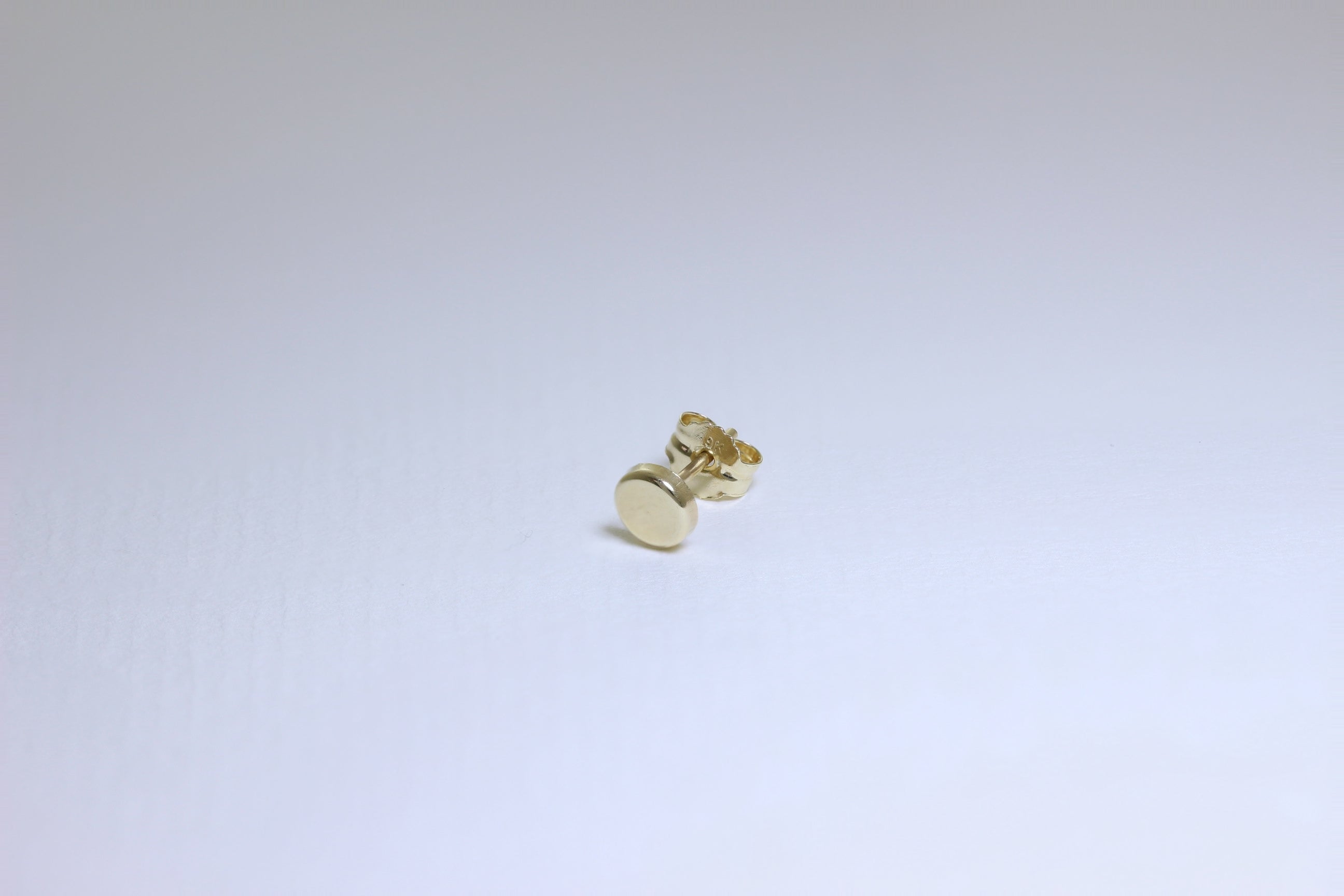 9 Karat Gold Herren 4 mm Rund Einzel Ohrstecker