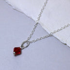 Halskette aus Sterlingsilber mit roten CZ-Perlen – 35–55 cm