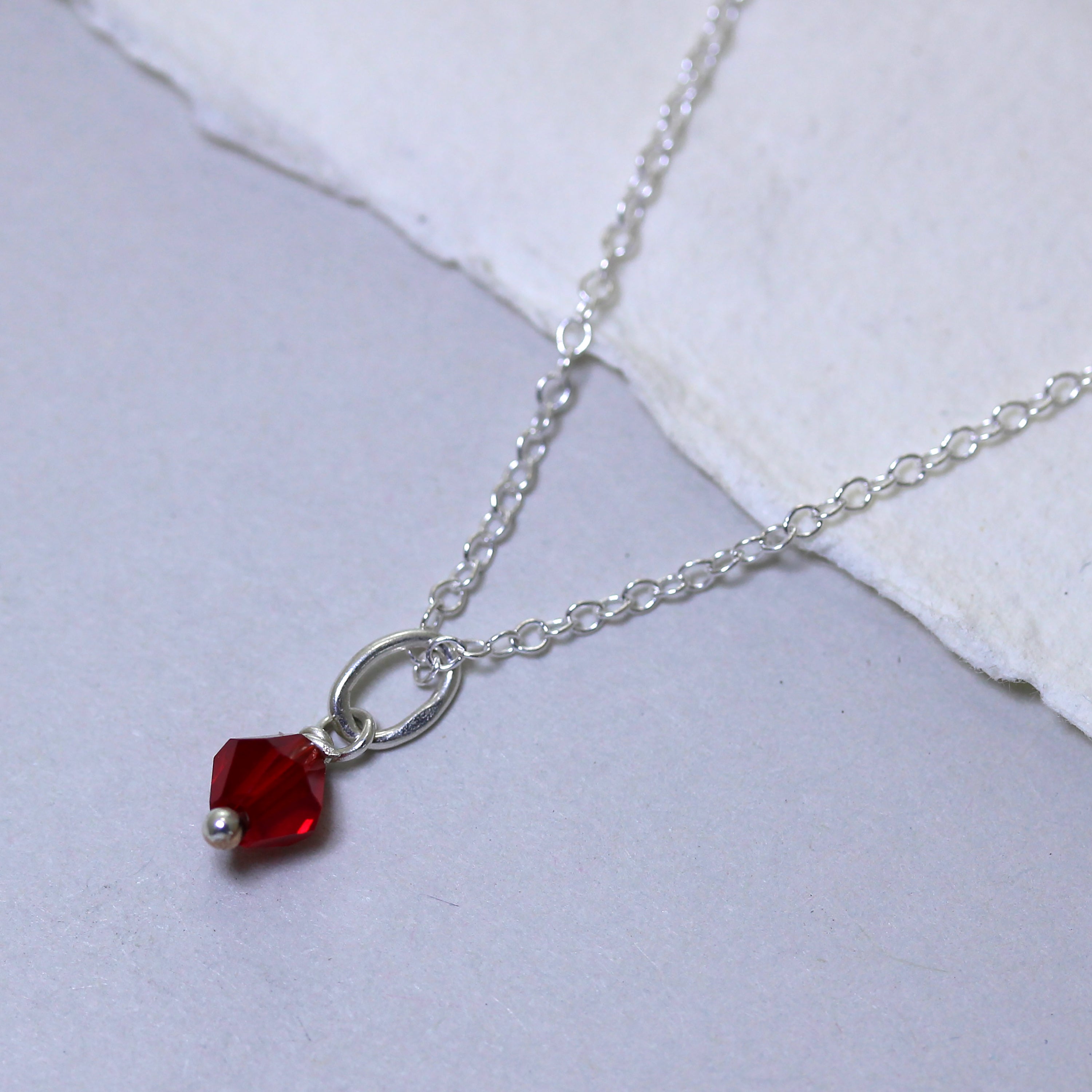 Halskette aus Sterlingsilber mit roten CZ-Perlen – 14–22 Zoll