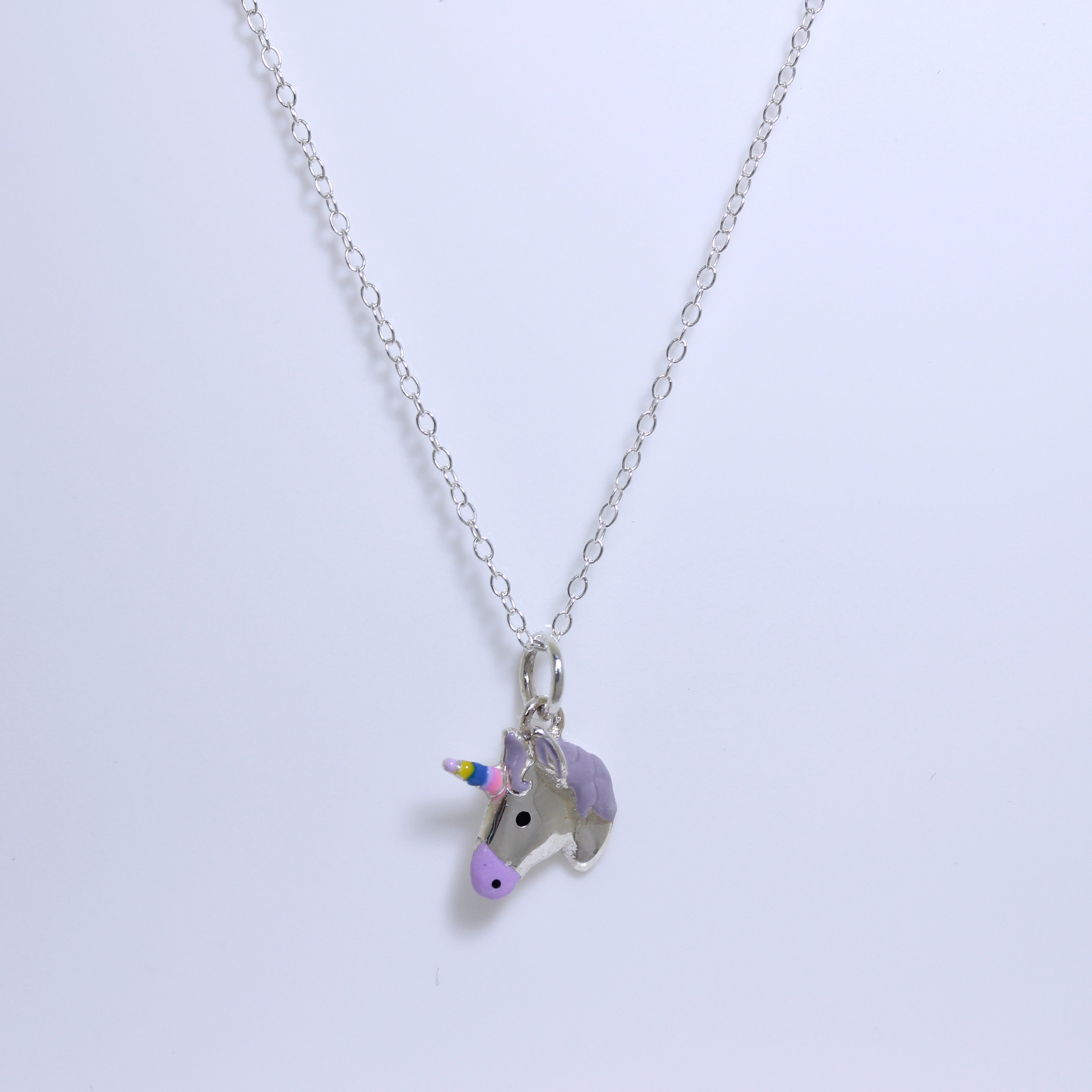 Sterlingsilber-Emaillekette mit Einhorn – 14–32 Zoll
