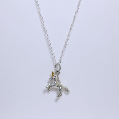 Sterlingsilberkette mit tänzelndem Einhorn – 14–32 Zoll