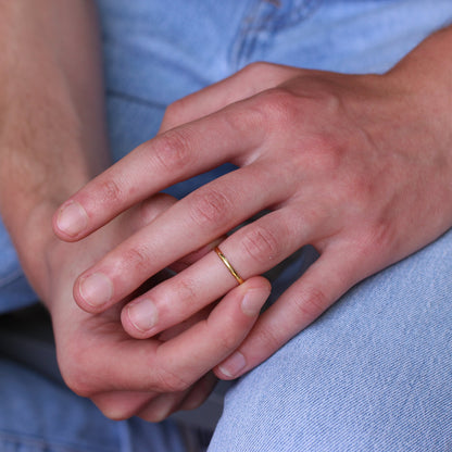 Vergoldeter Sterling Silberring in D-Form, 2 mm