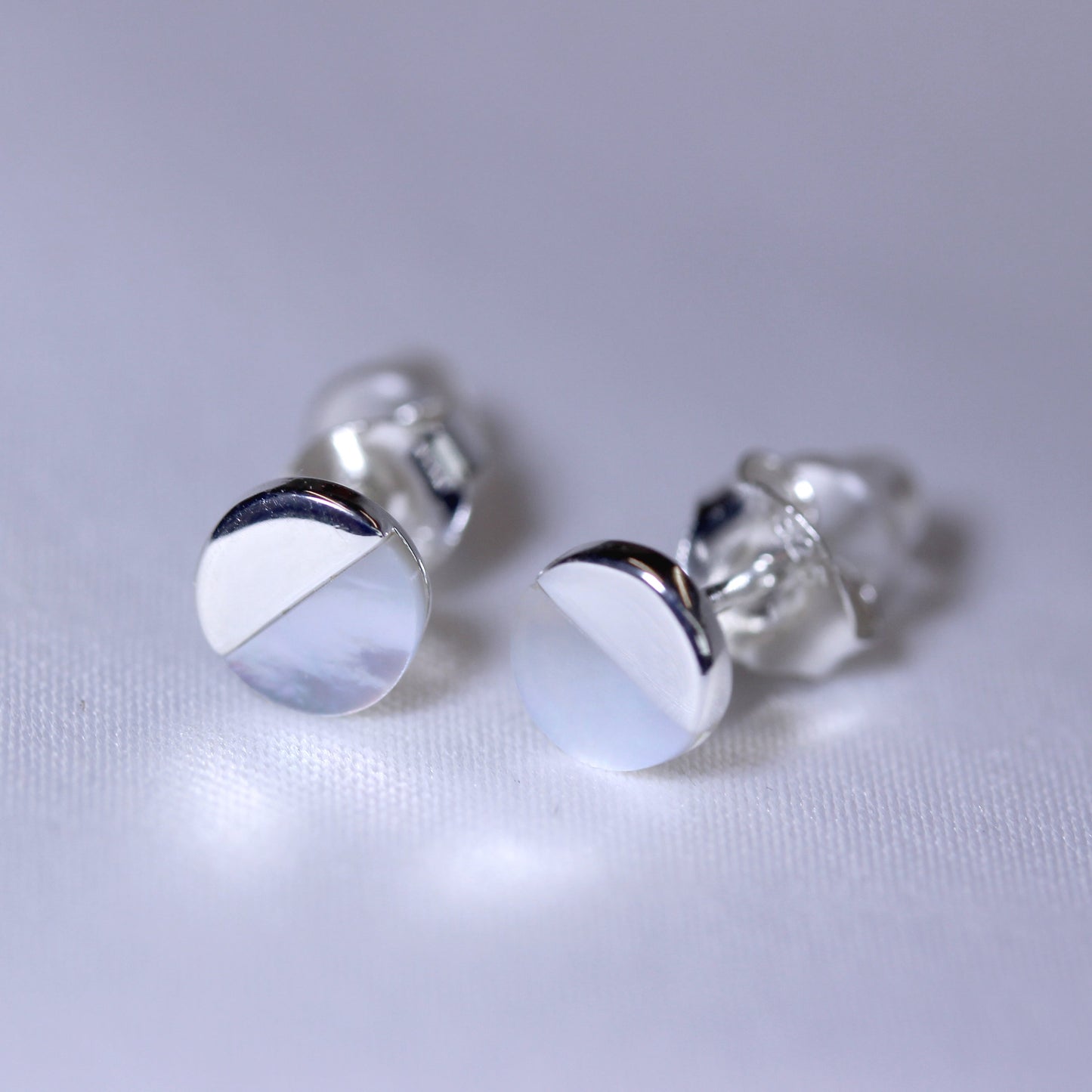 Sterlingsilber Geteilt Perlmutt Rund Ohrstecker