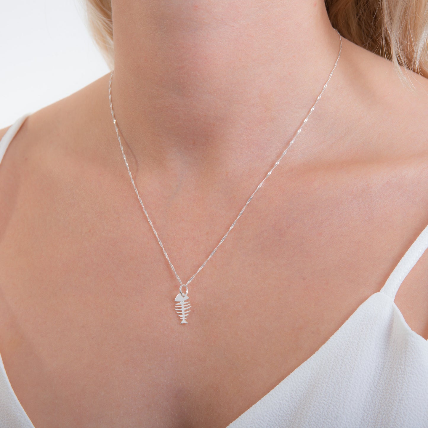 Halskette aus Sterlingsilber mit Fischgrätenmuster 16–24 Zoll