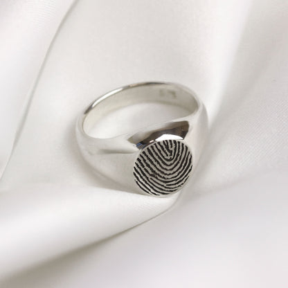 Personalisierter Siegelring aus Sterlingsilber mit Fingerabdruck