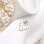Individuell gefertigter Charm aus Sterlingsilber mit Initialen-Vorhängeschloss