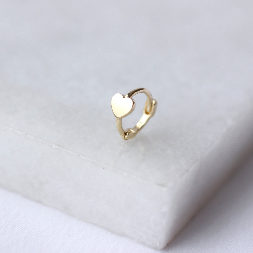 9 Karat Gold Winzig Herz 7 mm Helix Creolen 26Ga Ring