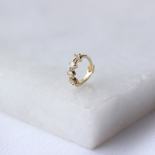 9 Karat Gold Winzig Krallen Fassung CZ 7 mm Helix Creolen 26Ga Ring