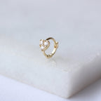 9 Karat Gold Winzig CZ Herz 7 mm Helix Creolen 26Ga Ring