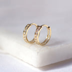9 Karat Gold Pavé Fassung Satz CZ 12 mm Klappcreolen Ohrringe