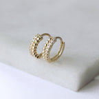 9 Karat Gold Pompon Kügelchen Pavé Fassung CZ 13 mm Klappcreolen Ohrringe