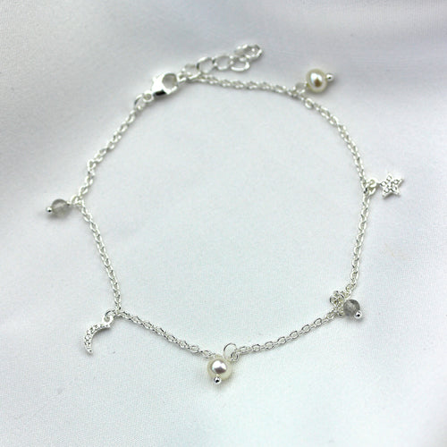 Armband aus Sterlingsilber mit Süßwasserperlen-Charm, Zirkonia-Stern und Mond