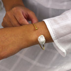 Vergoldetes Sterlingsilber Barock Perle Torque Armreif