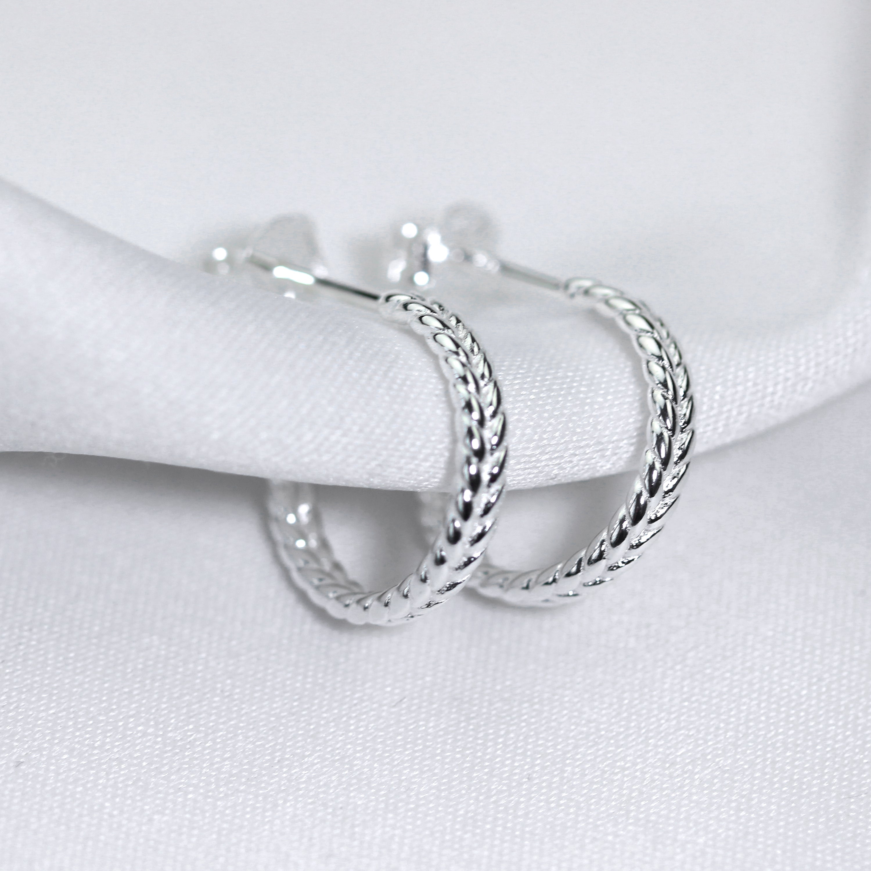 Sterlingsilber Doppel Gedreht Offen 14 mm Creolen Ohrstecker