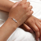 Personalisiertes Sterlingsilber Namensarmband mit mehreren Sprachen