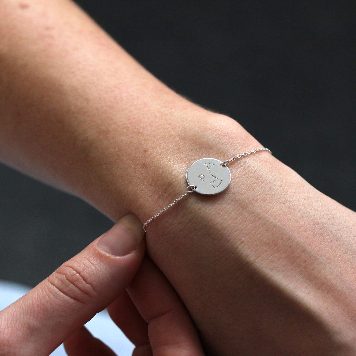 Personalisiertes Sterlingsilber Konstellation Initialen Armband