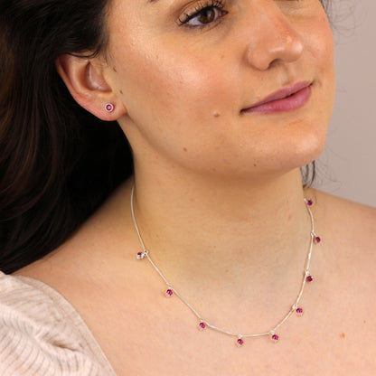 Sterlingsilber Rubin CZ Juli Überschliff 4mm Ohrstecker