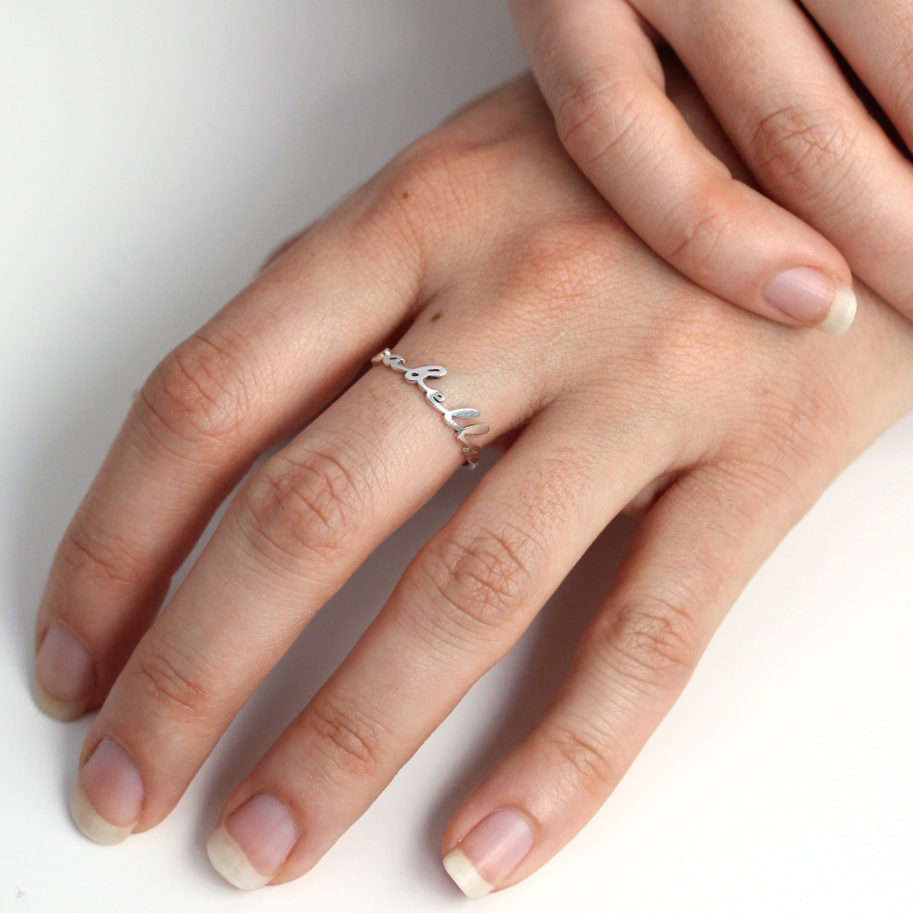 Personalisierter, verstellbarer Sterlingsilber Namensring