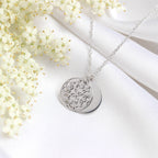 Sterlingsilber-Halskette mit Maiglöckchen (Geburtsblume Mai) und 13 mm Gravurplättchen, 35,5 - 56 cm
