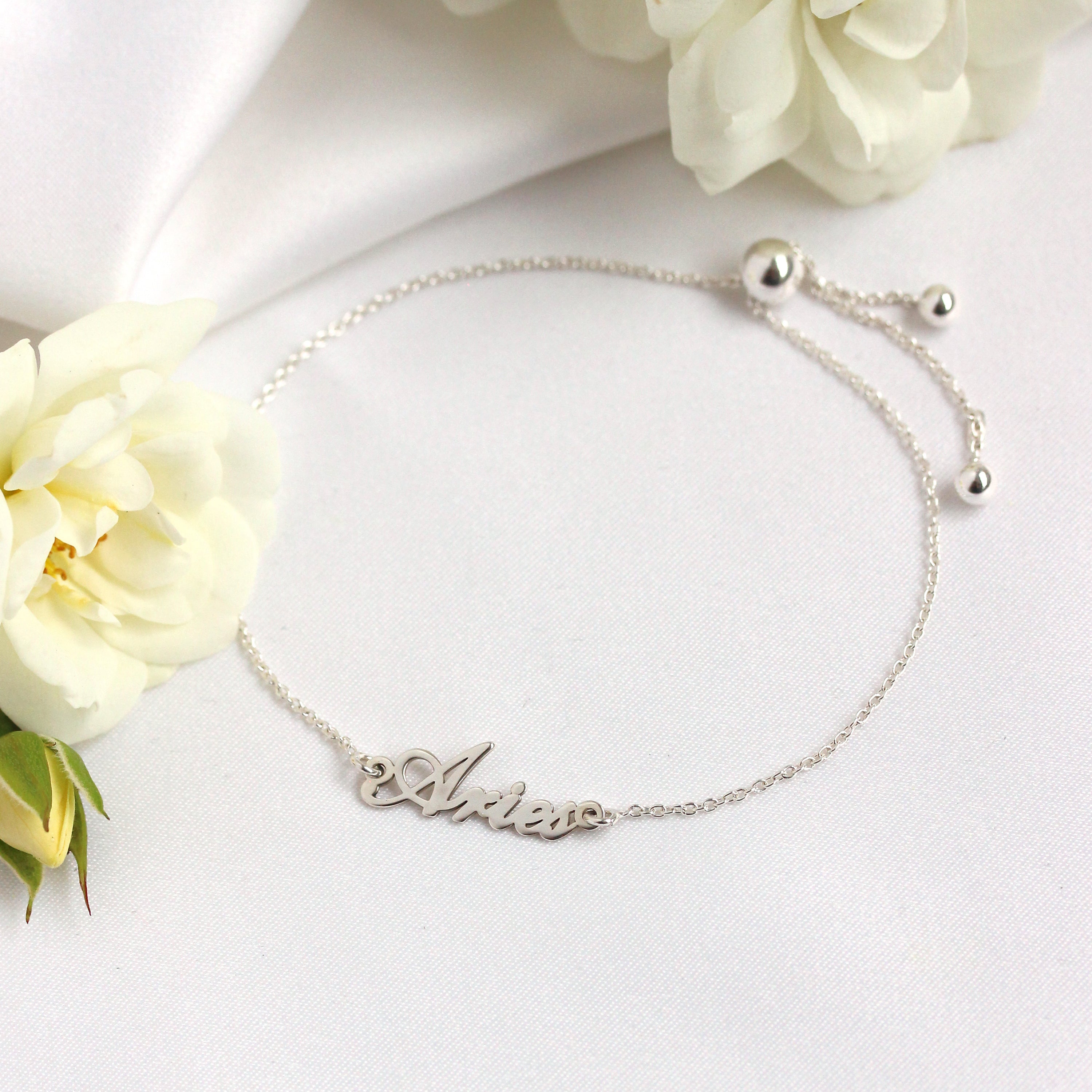 Verstellbares Sterlingsilber-Armband mit Widder-Namenszug