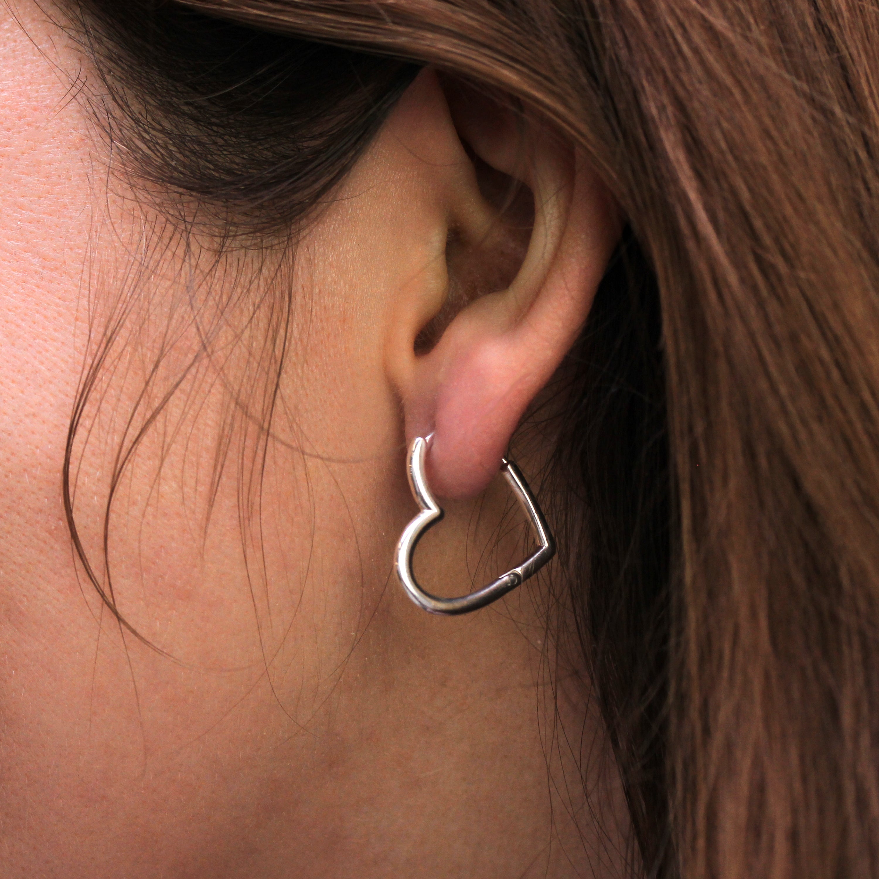 Ohrringe mit Herz in Sterlingsilber